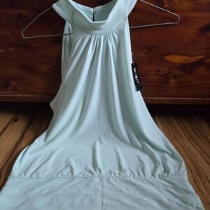 White House Black Market Mint Green Sleeveless Summer Top. Size S